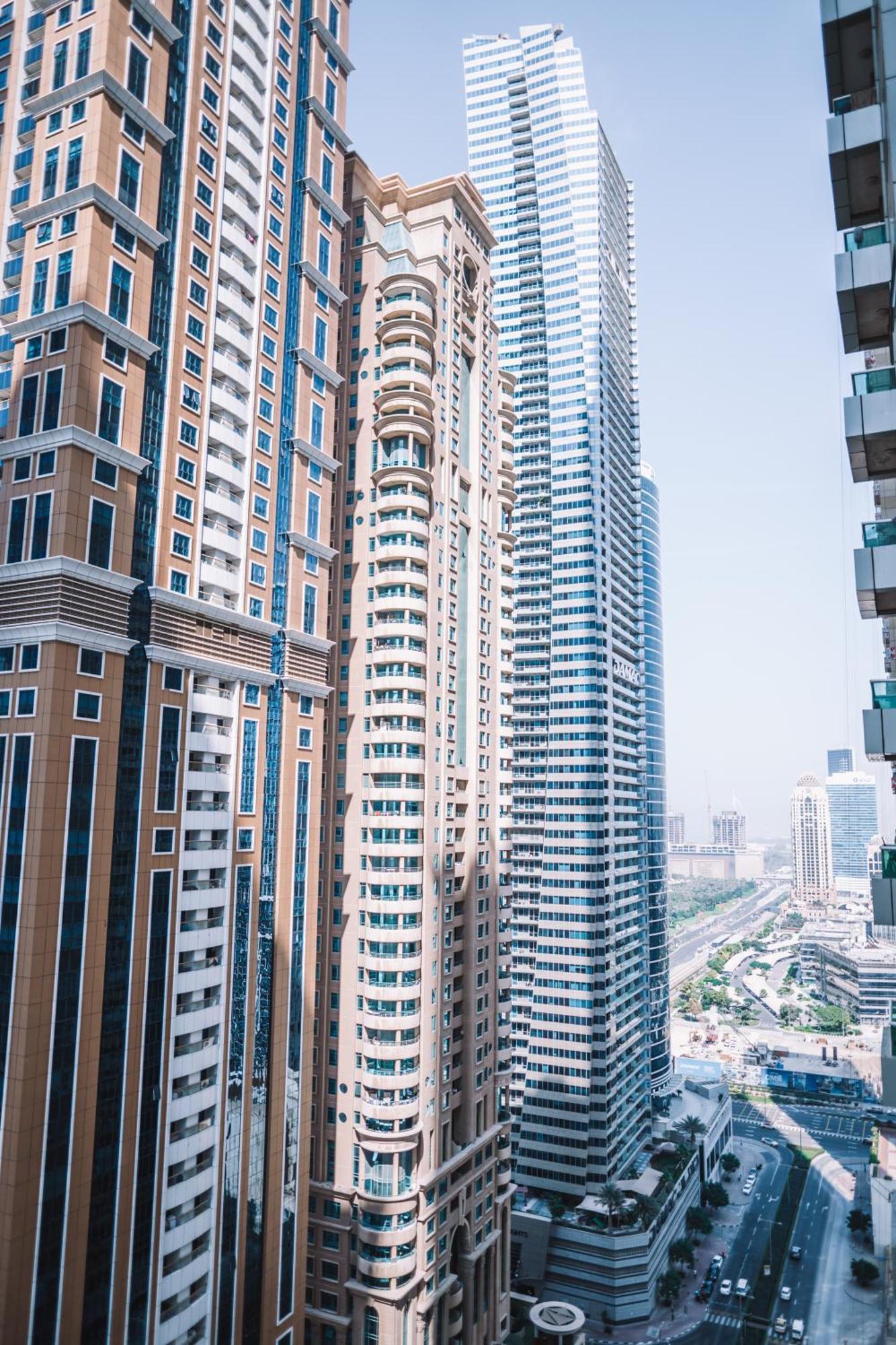 Gorgeous City And Sea Views From A High-Rise Suite Dubai Bagian luar foto